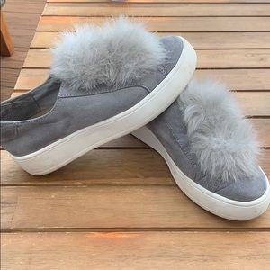 steve madden pom pom slip ons